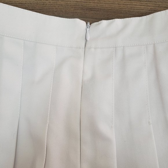 Mamba Jeans White Pleated Skirt - Picture 5 of 9